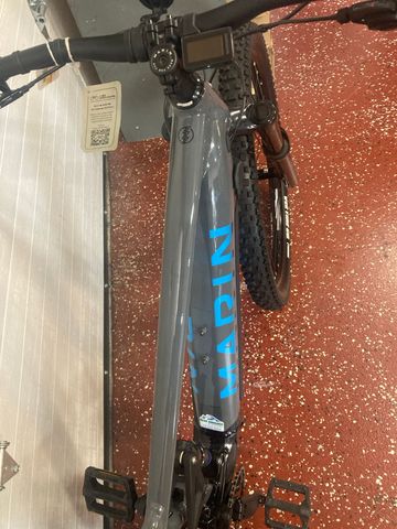 Used Marin Rift Zone E 2023 2023 Mountainbike, Light Gray, 29 — image 7 of 7