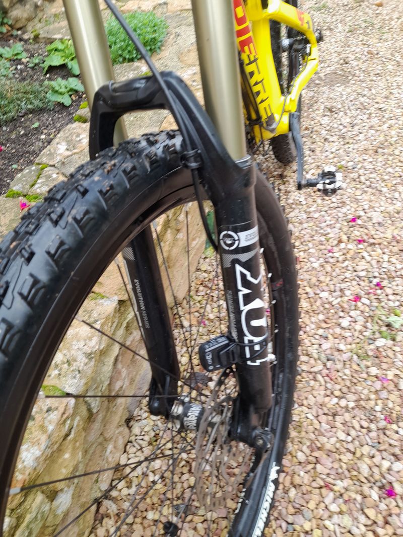 Lapierre Zesty Shimano Deore XT 2018 Mountainbike d'occasion — image 3 sur 6