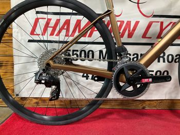 Used BMC Roadmachine FOUR 2023 2023 Road & Gravel, Orange — image 3 of 4