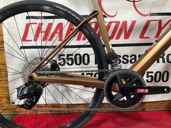 Used BMC Roadmachine FOUR 2023 2023 Road & Gravel, Orange — image 3 of 6