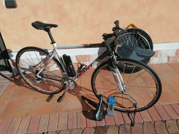 Used Giant Sloping 2000 Road & Gravel