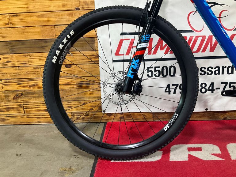 Used Pivot LES SL Ride SLX/XT 2022 2022 Mountainbike, Blue, 29 — image 4 of 6