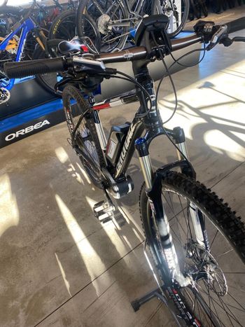 Used Cannondale Tramouunt 2018 Mountainbike, Black — image 2 of 8