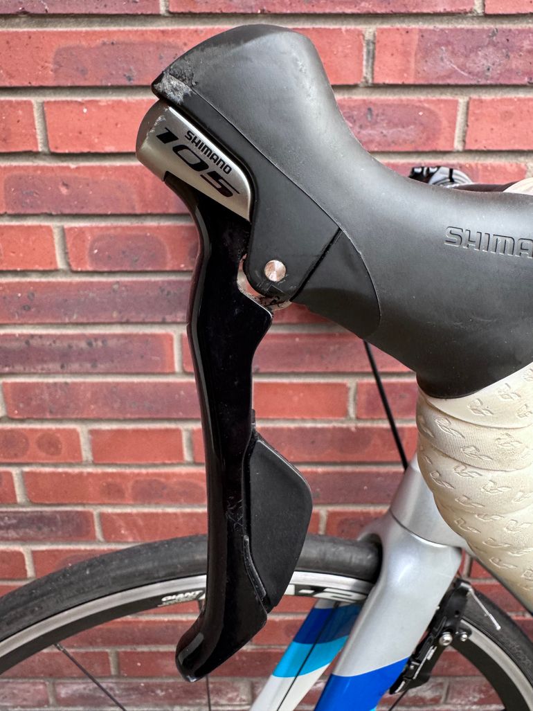 Used Liv EnviLiv Advanced 2 Carbon Aero-Rennrad 2019 Gr. M 2019 Road & Gravel, White — image 16 of 17