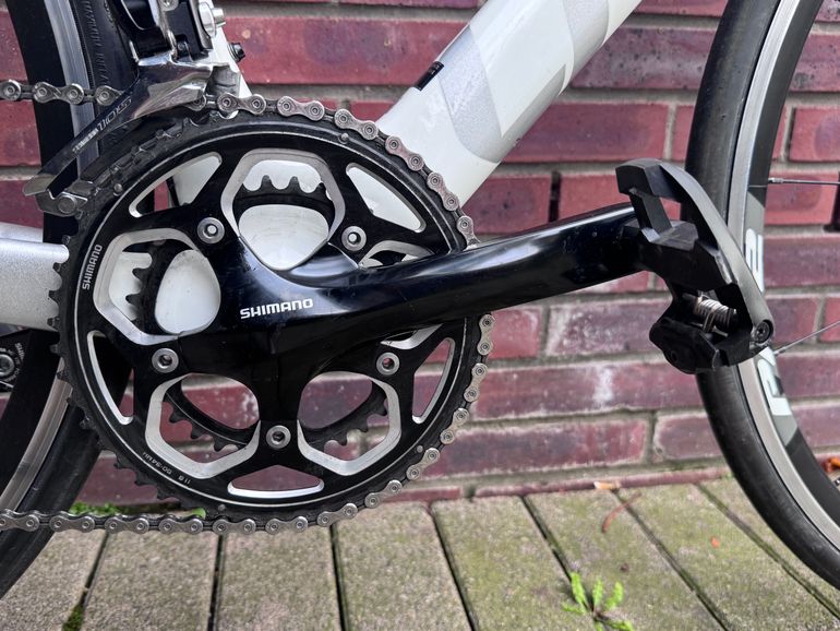 Used Liv EnviLiv Advanced 2 Carbon Aero-Rennrad 2019 Gr. M 2019 Road & Gravel, White — image 3 of 17