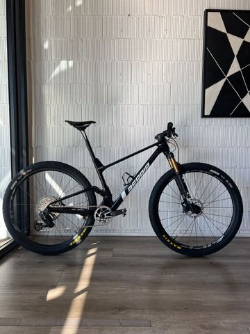 Berria MAKO BR X0 AXS 2025 MTB de segunda mano