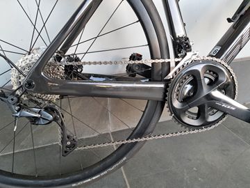 Použité Scott Addict E Ride 10 2023 Road & Gravel — obrázek 4 z 4