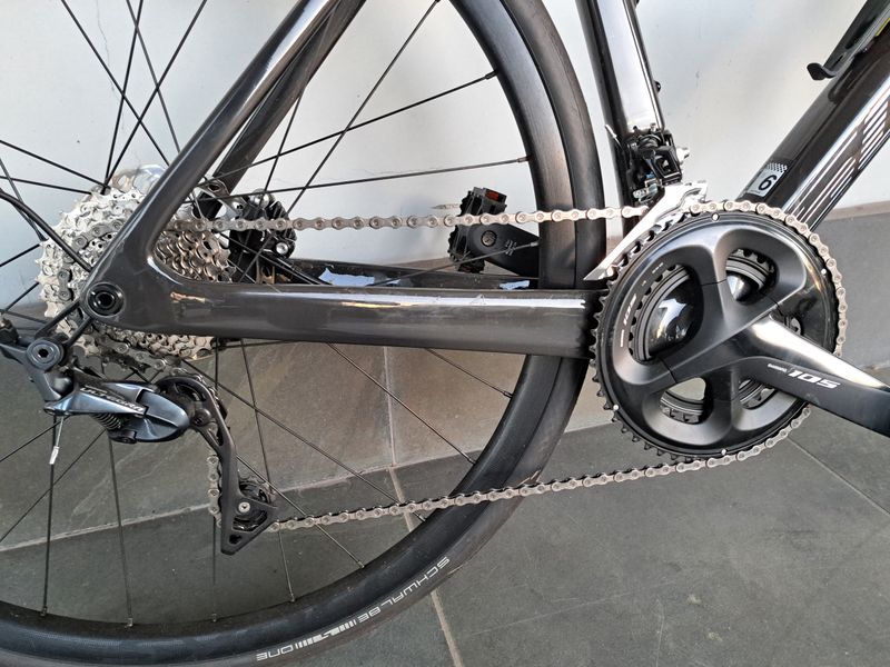 Použité Scott Addict E Ride 10 2023 Road & Gravel — obrázek 4 z 4