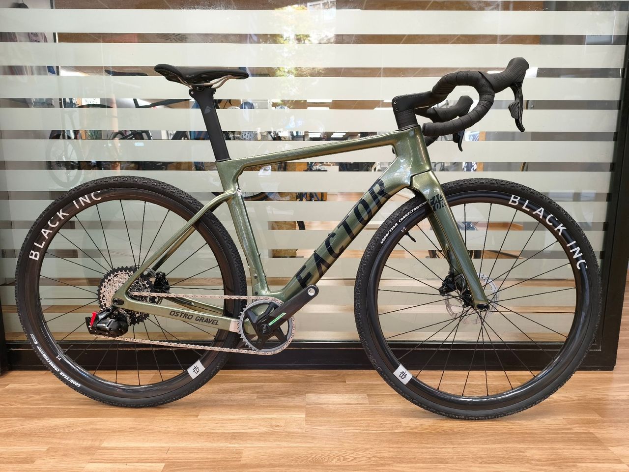 Factor Ostro Gravel - SRAM Force XPLR w/ Power Meter 2024