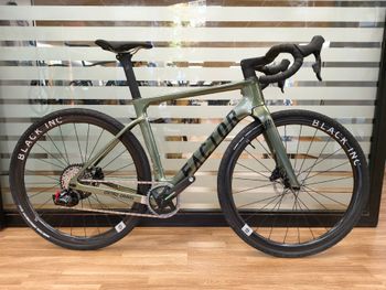 Factor, Ostro Gravel - SRAM Force XPLR w/ Power Meter 2024