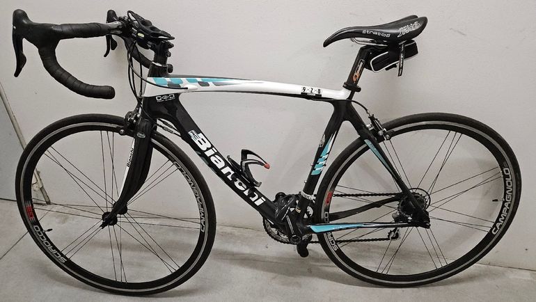Used Bianchi 928 Carbon 2010 Road & Gravel, Black — image 1 of 3