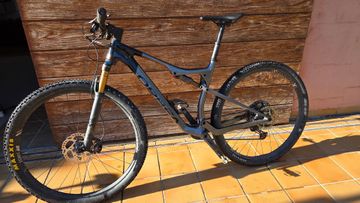 Orbea OIZ M10 2021 2021 Mountainbike usato, Nero — immagine 2 di 6