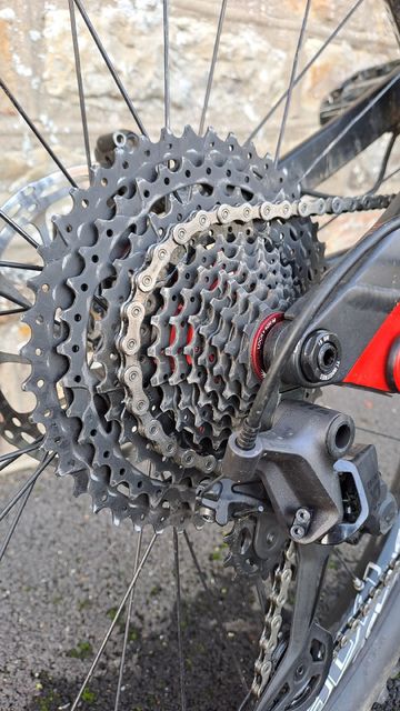 YT Industries Jeffsy Shimano Deore XT 2018 Mountainbike usato, Nero — immagine 3 di 16