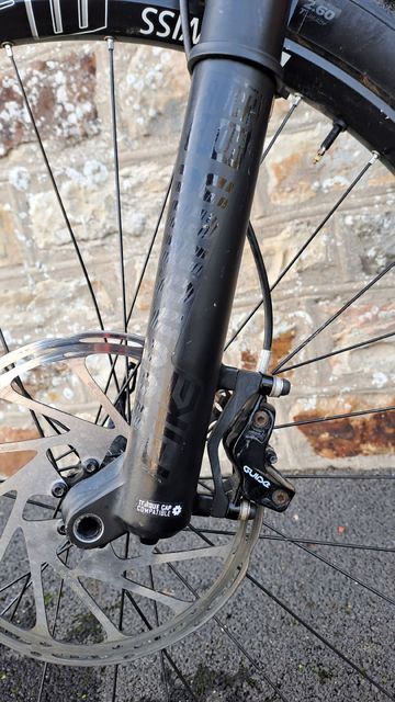 YT Industries Jeffsy Shimano Deore XT 2018 Mountainbike usato, Nero — immagine 13 di 16