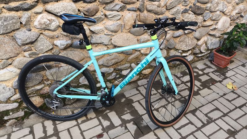 Used Bianchi C-sport 2 2022 Road & Gravel