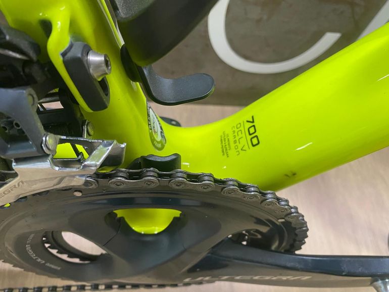 Used Trek Émonda SLR 6 Disc 2018 2018 Road & Gravel — image 3 of 8