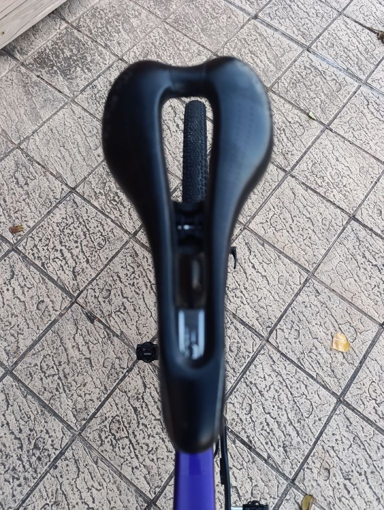 Used Rose Backroad SRAM Force eTap AXS 2024 Road & Gravel, Violett — image 8 of 10