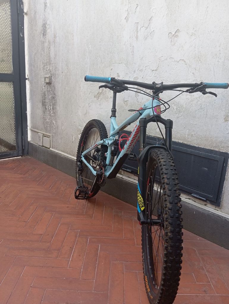 Used Trek Remedy 7 27.5 2016 2016 Mountainbike, Blu — image 7 of 8