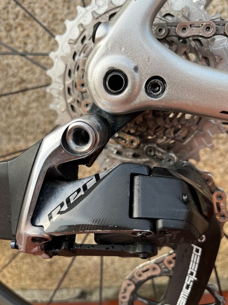 Used Specialized S-Works Tarmac - SRAM Red eTap AXS 2020 2020 Road & Gravel — image 4 of 6