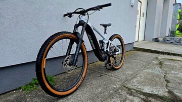 Gebrauchtes Giant Reign E+ 1 2022 2022 Mountainbike, Hellgrau, 29 — Bild 4 von 8