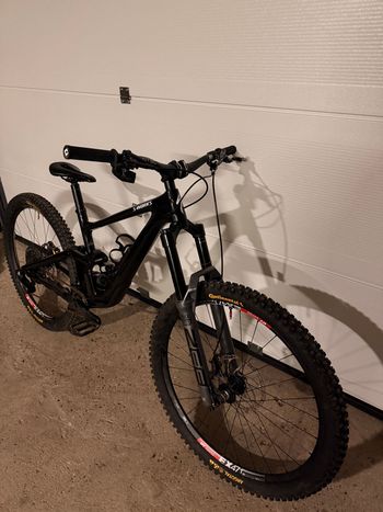 Used Specialized S-Works Enduro 2025 Mountainbike, Black — image 3 of 4