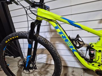 Used Trek Top Fuel 9 2016 2016 Mountainbike, Orange, 27.5, 29 — image 2 of 12