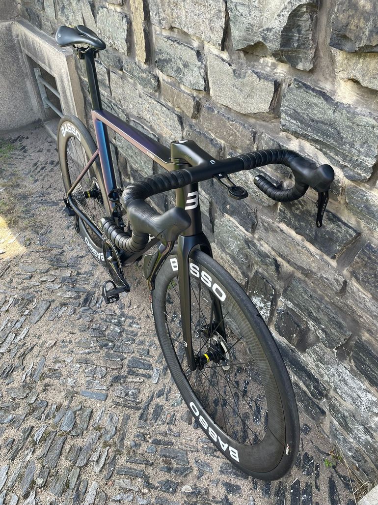 Used Basso 105 Di2 2024 Road & Gravel, Blue — image 2 of 4