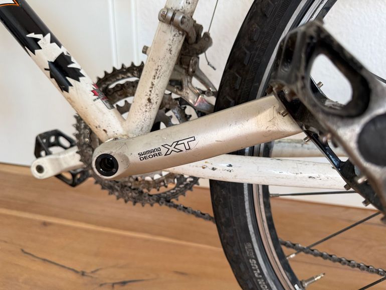 Used Rocky Mountain Blizzard 2003 Mountainbike, White — image 2 of 11