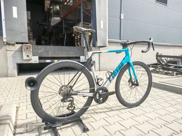 Used Factor O2 Shimano Ultegra Di2 2023 Road & Gravel, Blue — image 4 of 13