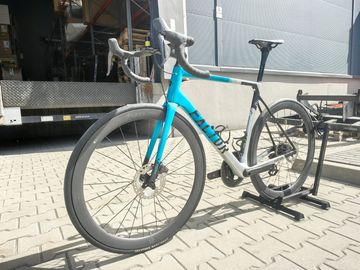 Used Factor O2 Shimano Ultegra Di2 2023 Road & Gravel, Blue — image 7 of 13