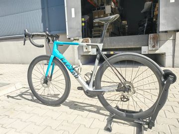 Used Factor O2 Shimano Ultegra Di2 2023 Road & Gravel, Blue — image 8 of 13