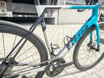 Used Factor O2 Shimano Ultegra Di2 2023 Road & Gravel, Blue — image 5 of 13