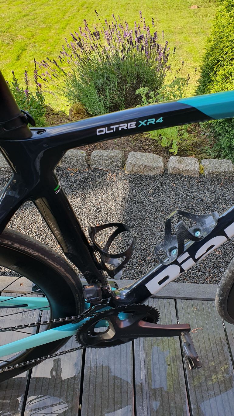 Used Bianchi Oltre - Ultegra Di2 2023 2023 Road & Gravel, Grün — image 1 of 3