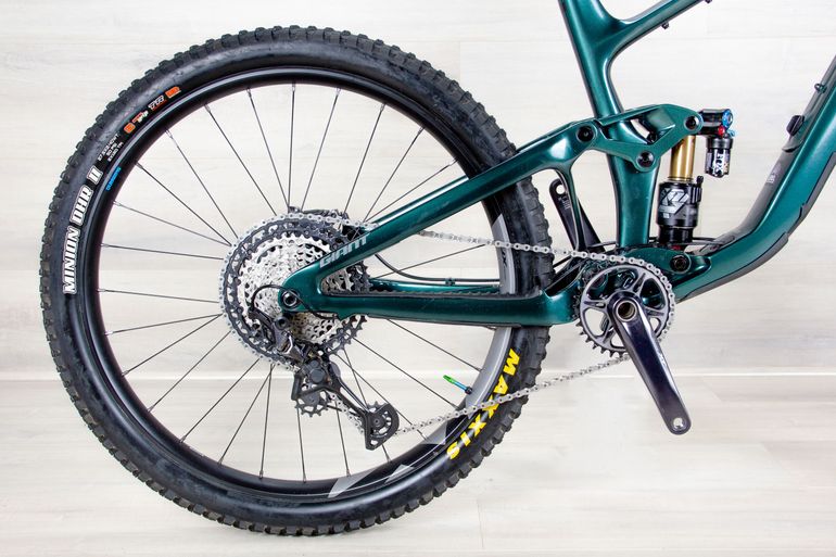 Used Giant Giant Trance X Advanced 2025 Mountainbike, Green — image 3 of 24