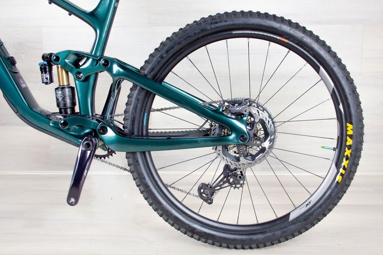 Used Giant Giant Trance X Advanced 2025 Mountainbike, Green — image 17 of 24