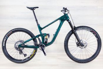 Used Giant Giant Trance X Advanced 2025 Mountainbike, Green — image 1 of 24