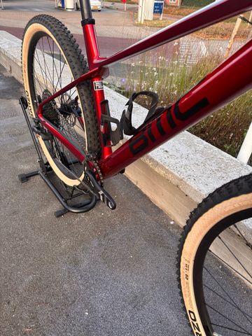 BMC Twostroke 01 FOUR 2023 2023 Mountainbike usato, Rosso — immagine 2 di 6