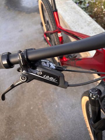 BMC Twostroke 01 FOUR 2023 2023 Mountainbike usato, Rosso — immagine 4 di 6