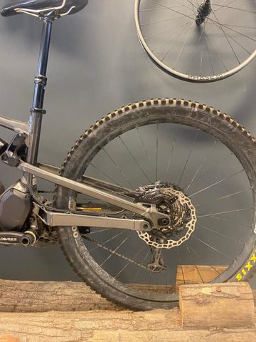 Used Rocky Mountain Powerplay 2022 Mountainbike, Red — image 8 of 13