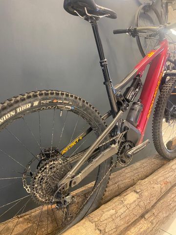 Used Rocky Mountain Powerplay 2022 Mountainbike, Red — image 4 of 13