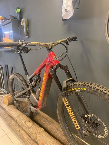 Used Rocky Mountain Powerplay 2022 Mountainbike, Red — image 5 of 13