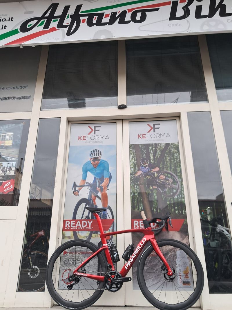 Used Pinarello Dogma F 2025 2025 Road & Gravel