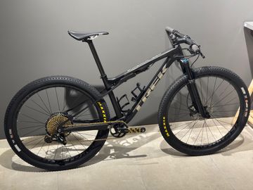 Brugt Trek SUPERCALIBER GEN 1 2022 Mountainbike — billede 2 af 6