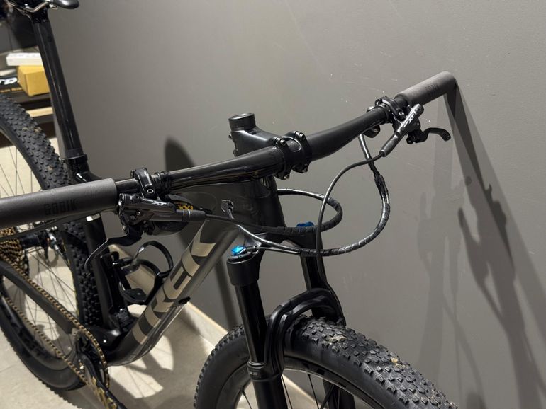 Brugt Trek SUPERCALIBER GEN 1 2022 Mountainbike — billede 5 af 6