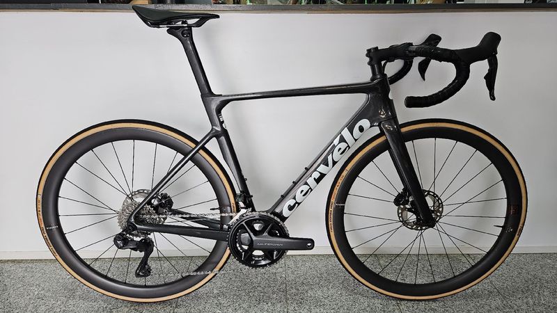 Cervélo Soloist Ultegra Di2 2023 2023 Road & Gravel d'occasion