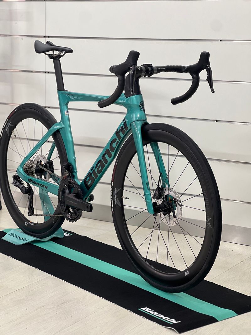 Used Bianchi Oltre Comp Ultegra 2025 Road & Gravel