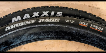 Used Trek 9 2022 Mountainbike, Blue, 29 — image 9 of 10