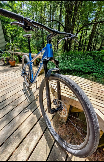 Used Trek 9 2022 Mountainbike, Blue, 29 — image 3 of 10