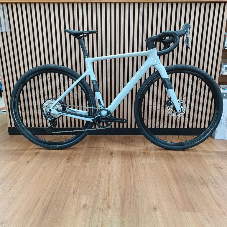 Used Scott Addict GR 40 2025 Road & Gravel, Light Gray — image 1 of 7
