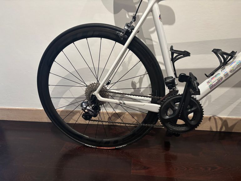 Used Bianchi Specialissima Shimano Ultegra Di2 2015 Road & Gravel, White — image 3 of 9